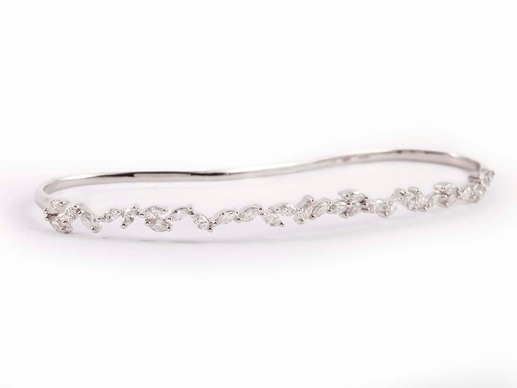 White Gold Hand Bracelet with Main Marquise
