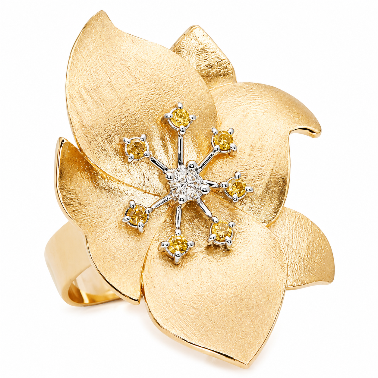 RING YELLOW GOLD, WHITE AND FANCY YELLOW DIAMONDS