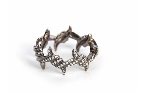 Black Gold Barbed Men Ring