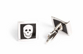 Cube y/g Cufflinks with Skull Icon
